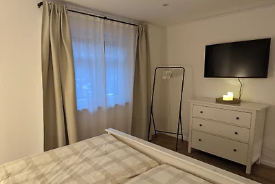 Haus am See mit Aussen Whirlpool