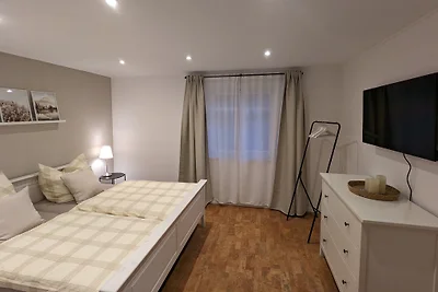 Haus am See mit Aussen Whirlpool