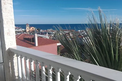 Casa Despina in Calcidica, Sarti