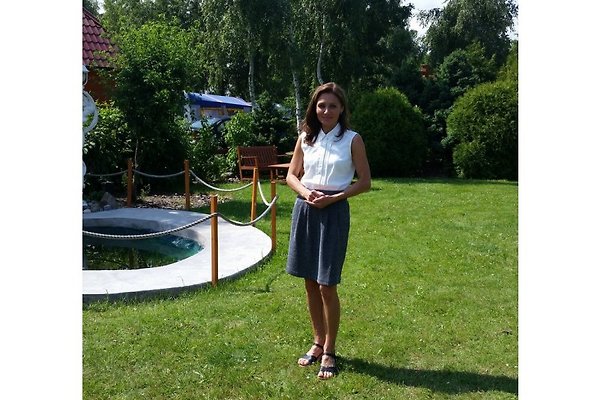 <span style="font-size:smaller;">Firma Meridian</span><br> Frau Pytlik <span style="font-size:smaller;">Firma Meridian</span><br> Frau Pytlik