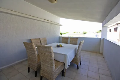 N.8, (4 + 2) 60 m dalla spiaggia di ghiaia