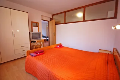 Apartment N.8, (6 + 2) 60 m vom Kiesstrand