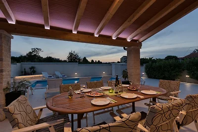 Villa Nicol