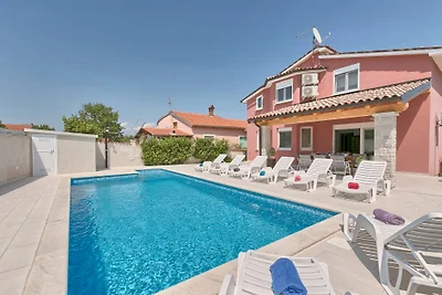 Villa Nicol