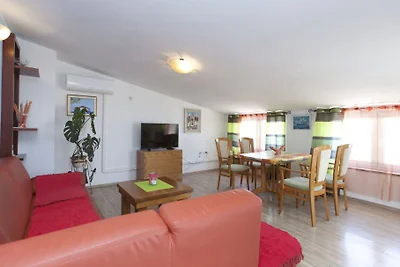 N.12 (4+1) mit herrlichem Meerblick