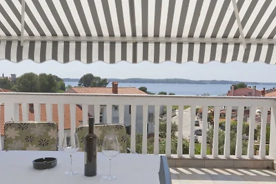 N.12 (4+1) mit herrlichem Meerblick