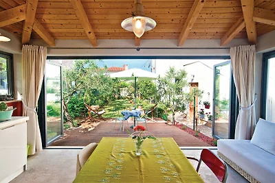N.39 (4 + 1) Zona tranquilla con giardino