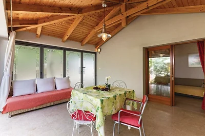 N.39 (4 + 1) Zona tranquilla con giardino