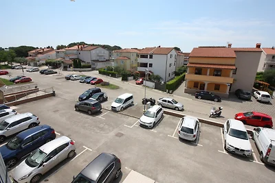 Appartamento N.1 (3 + 2) 150 m vom Kiesstrand
