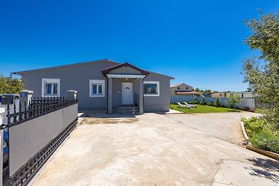 Neues Ferienhaus in ruhiger Lage