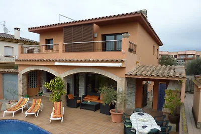Casa Guenther 8 persone con piscina