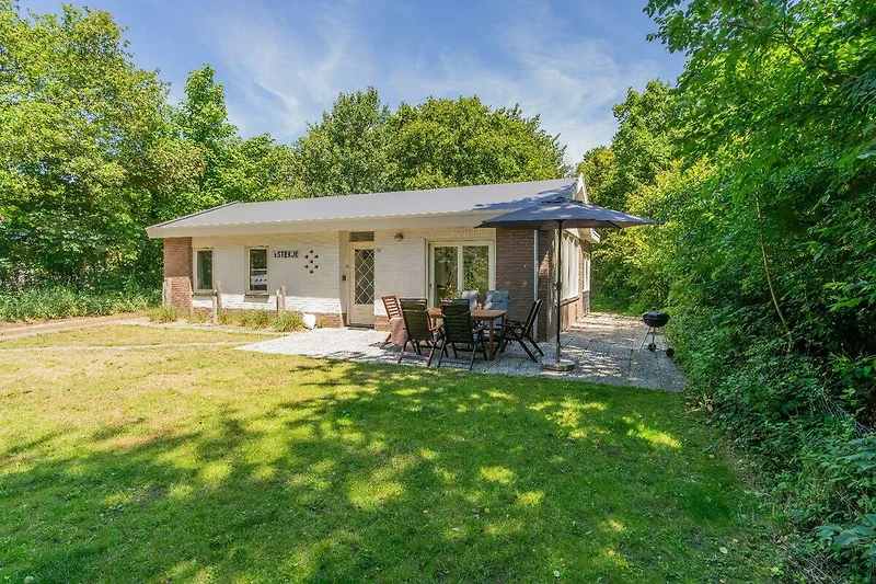 Das gemütliche Ferienhaus neben dem Strand