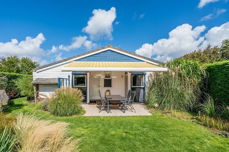 De vrijstaande bungalow met zonnige tuin
