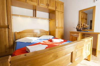 Villa Alma in Makarska Apartment 1