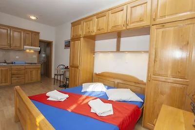 Villa Alma in Makarska Apartment 1