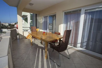 Villa Alma in Makarska Apartment 1