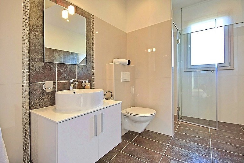 Badezimmer 2