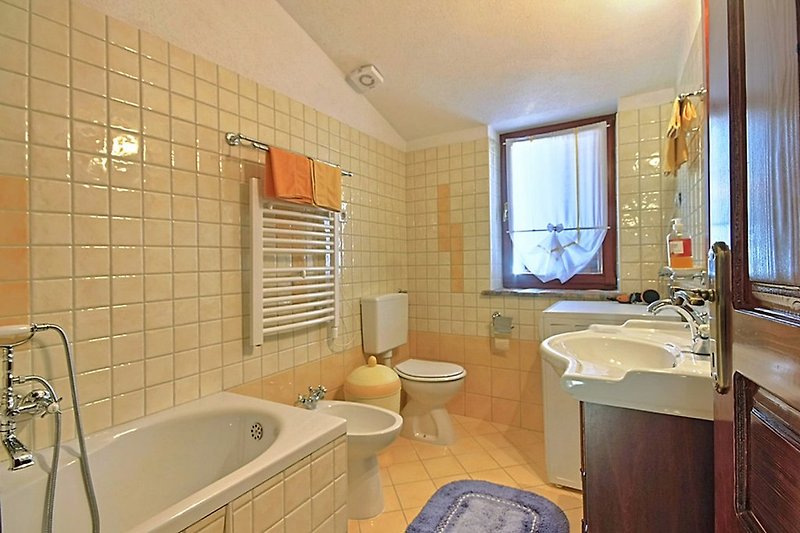 Badezimmer 2