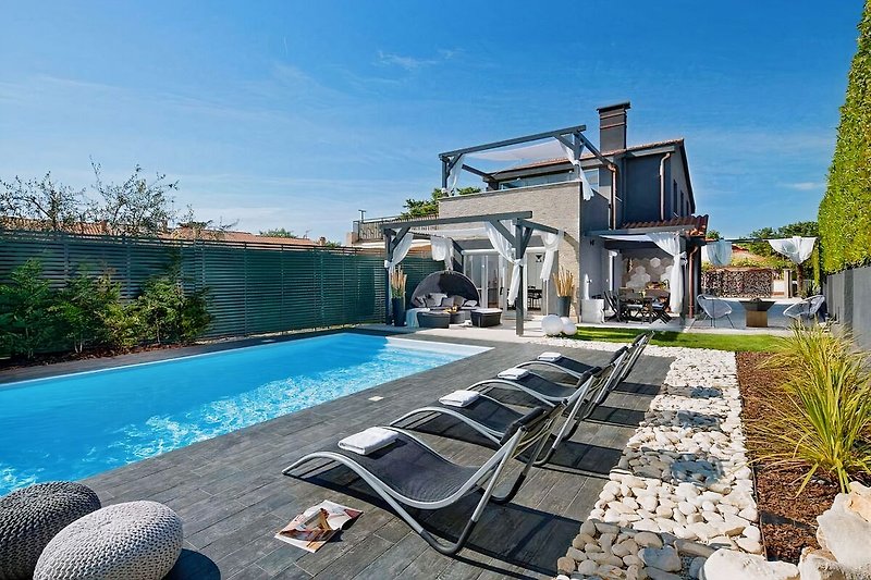 Villa Evita mit Pool