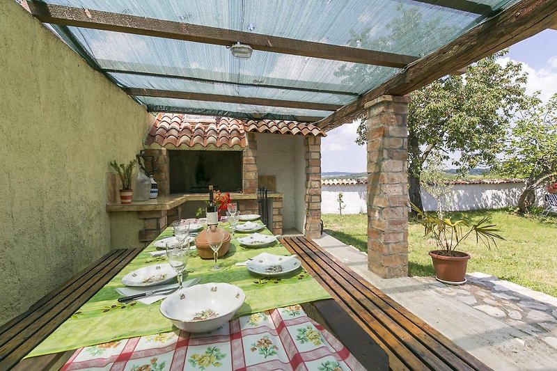 Terrasse mit Grill