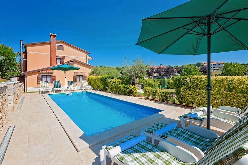 Ferienhaus Parenzana mit Pool
