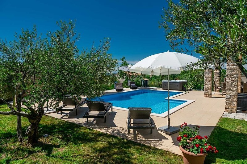 Poolbereich
