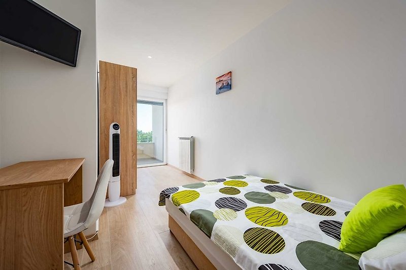 Schlafzimmer 2
