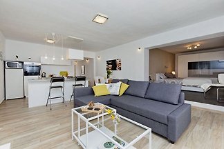 Moderne Ferienwohnung Leni in Labin
