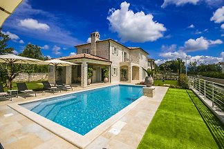 Villa Elena