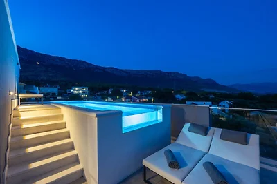 Luxusresidenz mit Rooftop-Pool