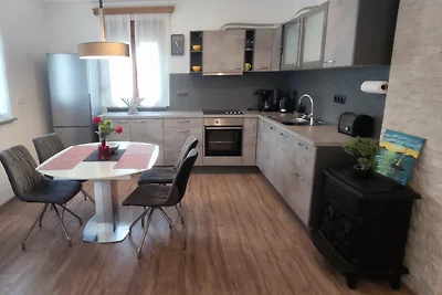 Villa R&A   NEU  300m bis Strand