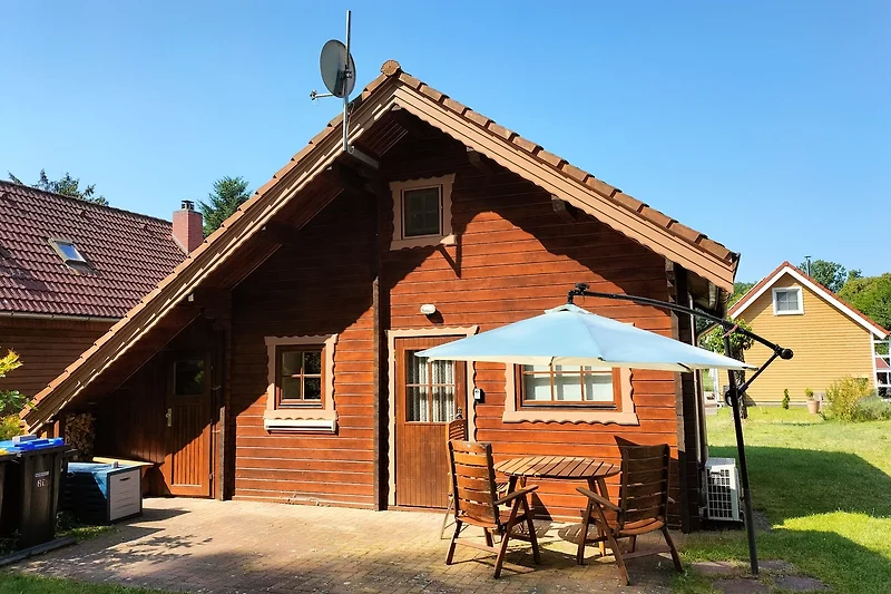 Gemütliches Blockhaus mit Garten
