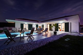 Villa Anica
