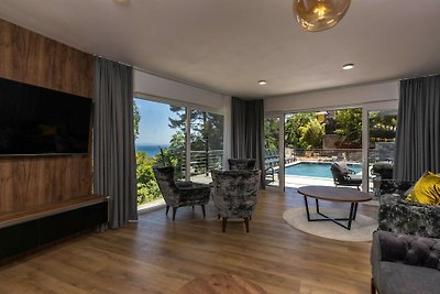 Beautiful Villa Visum Mare Tribus