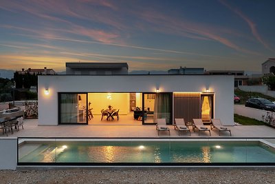 Beautiful Villa Frape