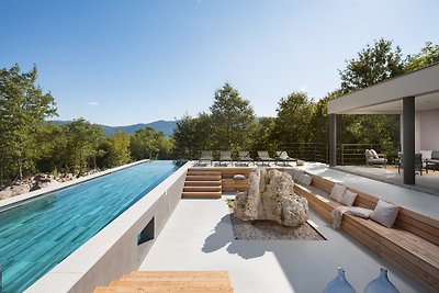Beautiful Villa Mons Caldera
