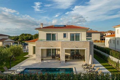 Beautiful Villa Santina