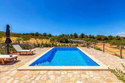 Beautiful villa Big Hobbit 2