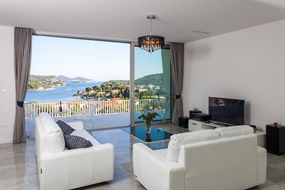Beautiful Villa Radiance
