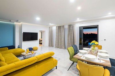 Beautiful Villa Astra Zaton