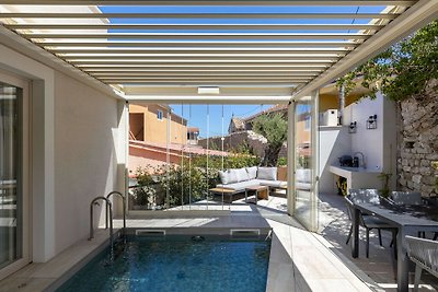 Beautiful Villa Aenona
