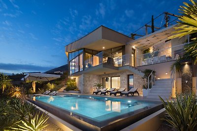 Beautiful Villa Brilliance House