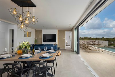 Beautiful Villa Frape