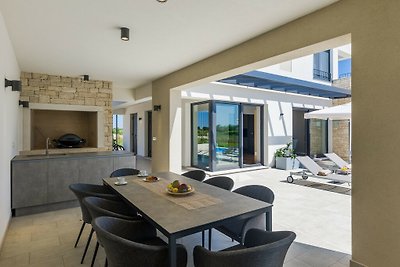 Beautiful Villa Luna