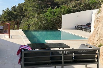 Beautiful Villa Sea Escape