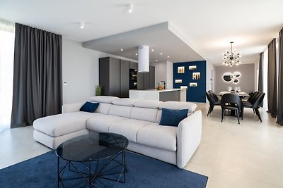 Beautiful Villa Athena