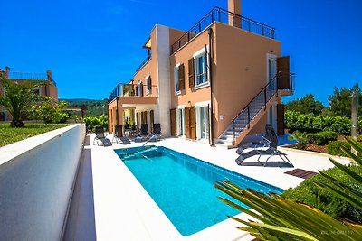 Beautiful Villa Aktea 3