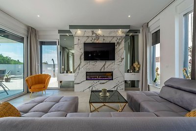 Beautiful Villa Cyrene