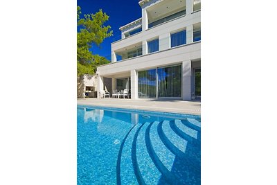 Villa Silence