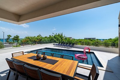 Beautiful Villa Sunflower